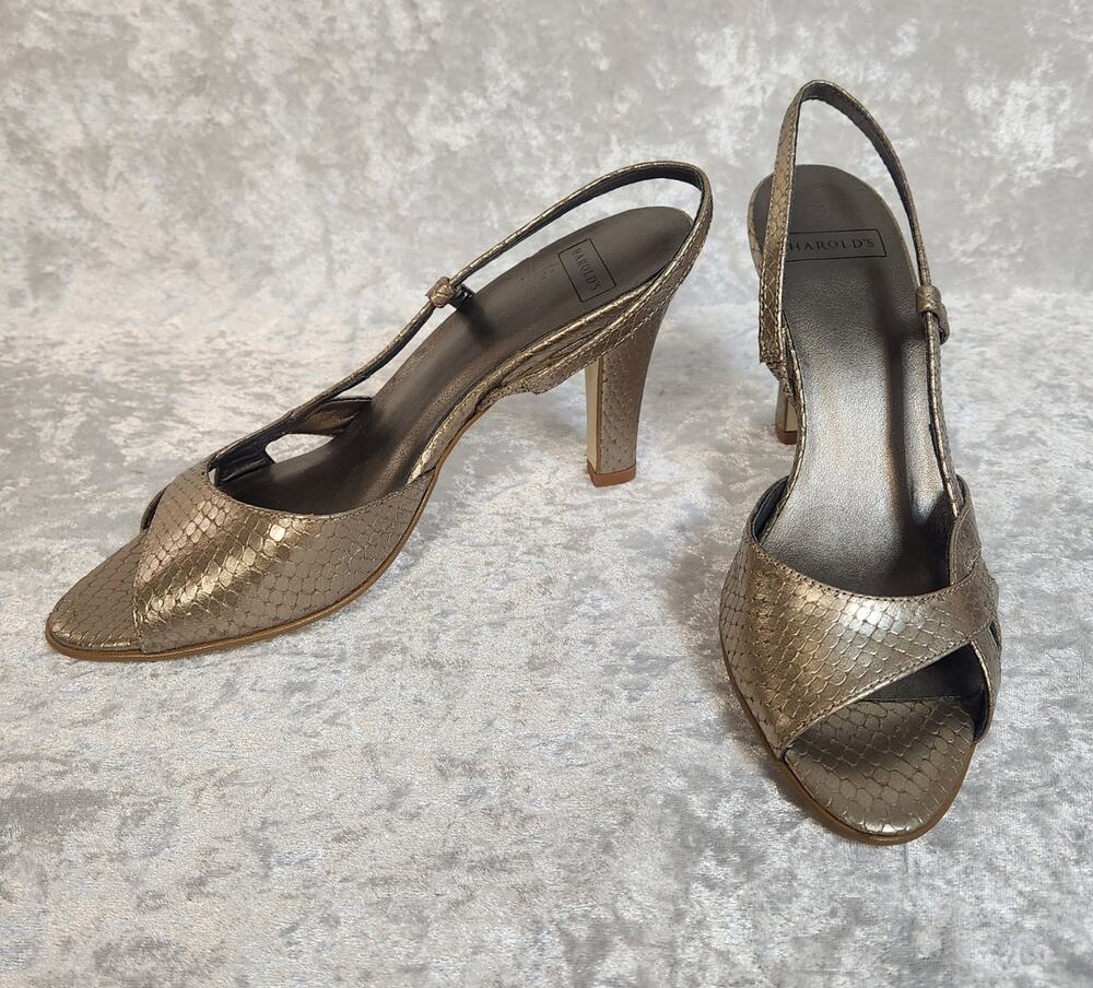 Harolds Womens Metallic Gold Strappy Slingback Heels-Size 6B